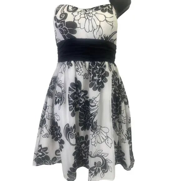 White House Black Market Sleeveless Princess Empire Waist Floral White/Blk Sz 8 - Picture 3 of 11